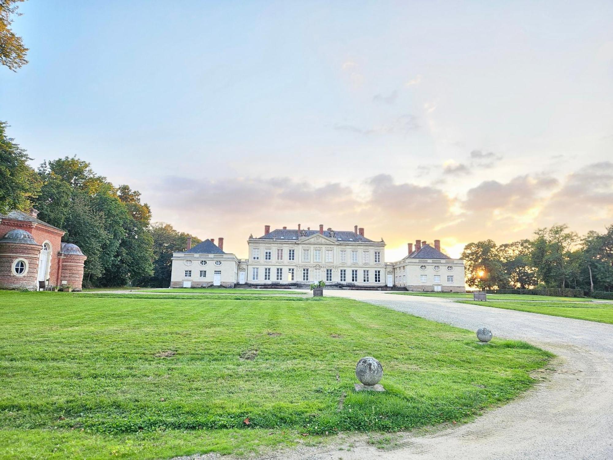 Chateau De Craon Craon  Exterior photo